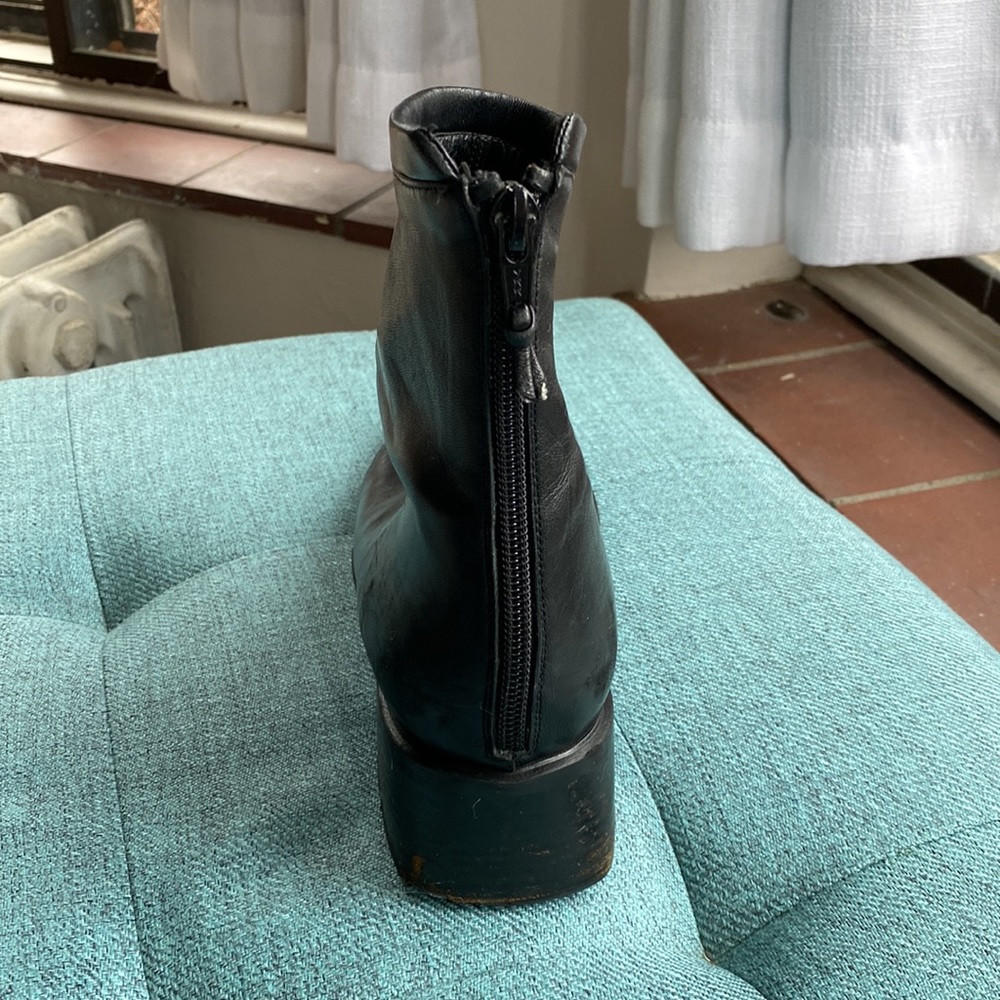 Stuart Weitzman Square Toe - Baby Soft Leather - image 4